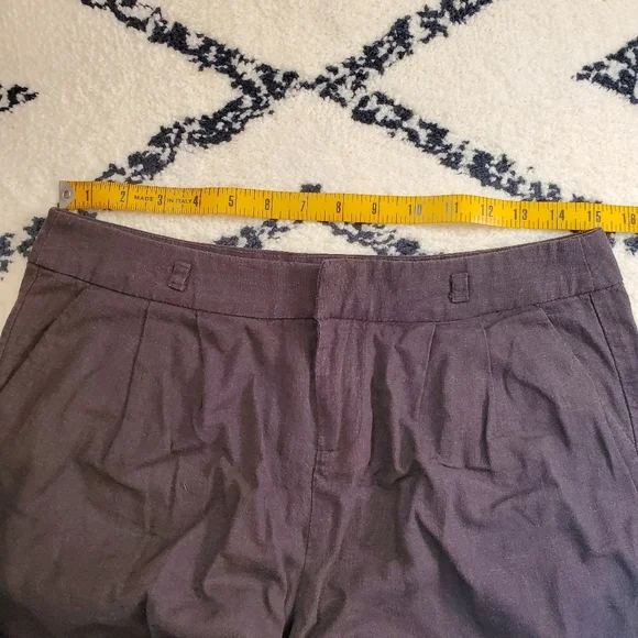 Old navy Linen/ rayon shorts - Picture 4 of 4